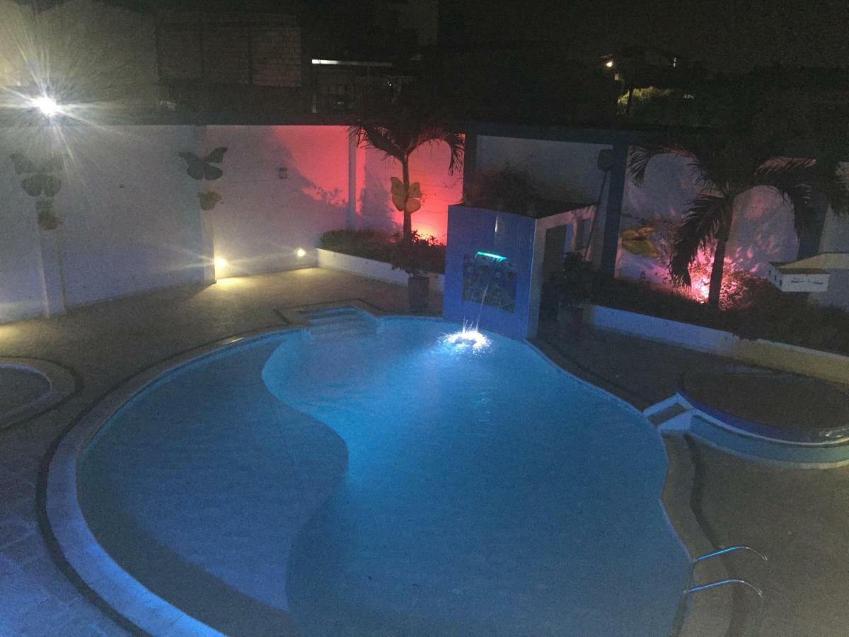 Hotel Royal Fenix Йопал Екстериор снимка